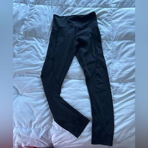 Zyia compressionn leggings with pockets. I believe the length is 25”.